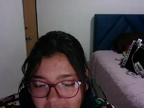 Snapshot of panquevis_22 chatting on September 18, 1:04 am panquevis 22 online show from September 18, 1:04 am