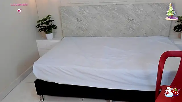 NataliaDream6 online show from December 4, 3:53 am