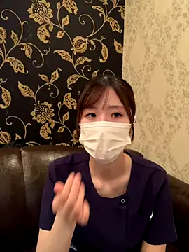mei chan a online show from September 27, 12:34 pm