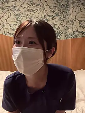 mei chan a online show from September 14, 1:42 pm