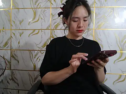 Lyzizi lovely09 online show from May 26, 12:32 am
