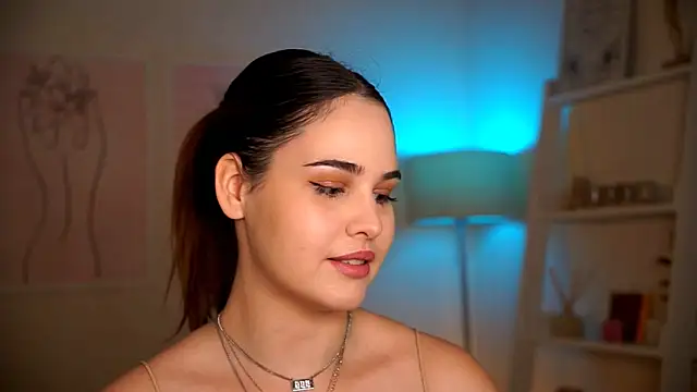 BustyGff online show from October 28, 9:15 am