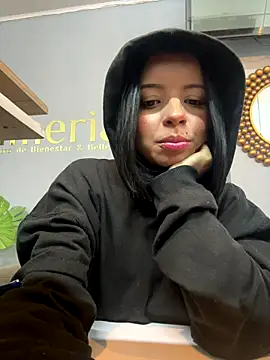 gigi bunn online show from October 1, 10:48 pm