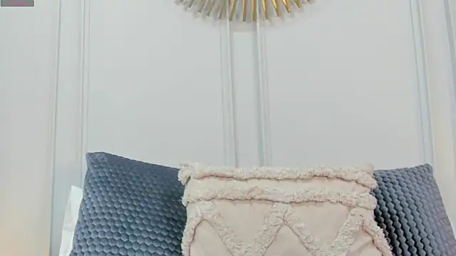 CharlotteBrownn  online show from May 4, 12:58 am