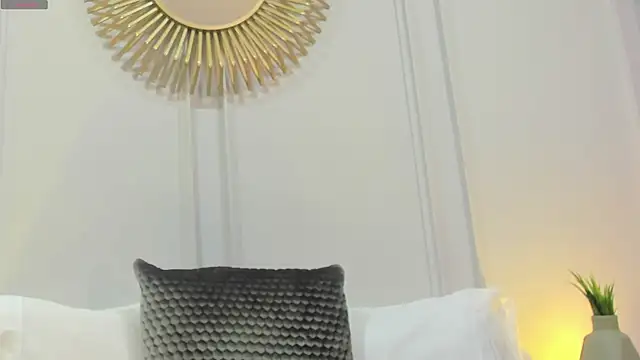 CharlotteBrownn  online show from May 7, 1:21 am