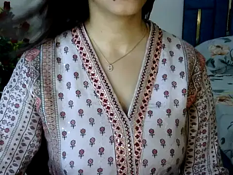 Rumi cute online show from April 22, 4:48 pm