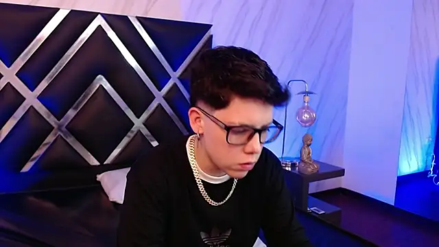 SpencerMontgomery online show from January 5, 8:23 pm