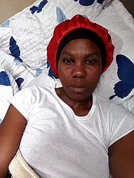 XXBUBBLYBARBIEXX online show from April 15, 11:11 am