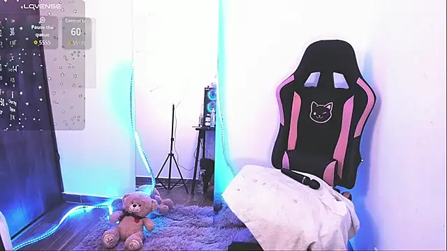 samiacooper25 online show from November 5, 9:36 am