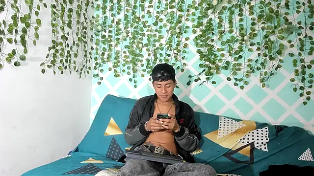 sebas boys577 online show from September 29, 2:22 pm
