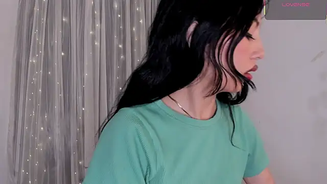 Miss Charlottet online show from November 21, 10:12 pm