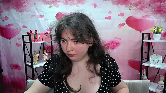NeonilaLisova online show from April 15, 12:28 pm