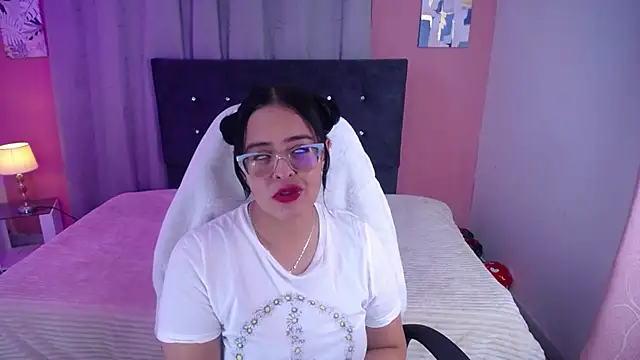Sofia leving online show from October 4, 1:11 am