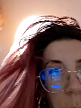 Anayssa  online show from November 15, 9:05 pm