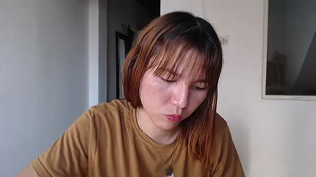 Dolly Peach  online show from September 13, 9:23 pm