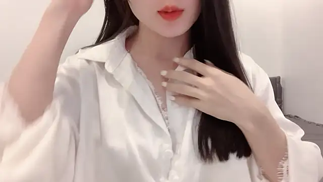    Lily    online show from May 14, 4:02 pm