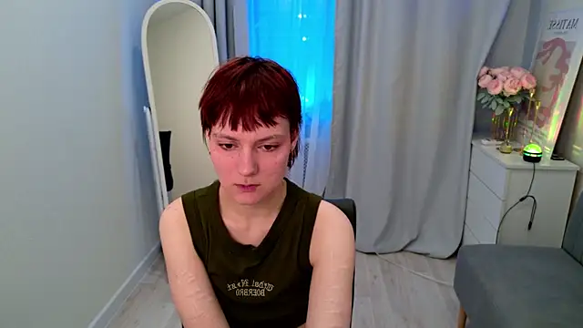 Hairy Queen  online show from September 29, 2:55 pm