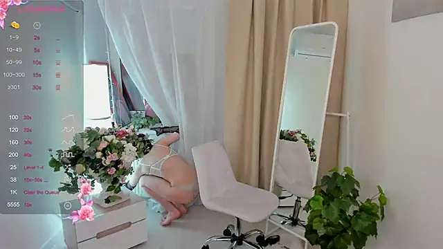 Hairy Queen  online show from September 19, 2:49 pm