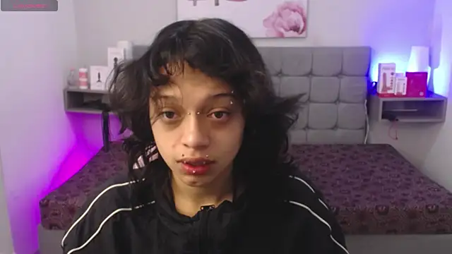 LadyWawy online show from September 27, 1:18 pm