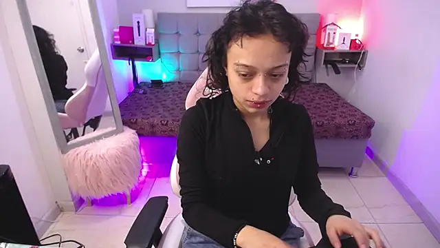 LadyWawy online show from September 23, 12:58 pm