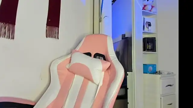 Candy violetta  online show from September 17, 4:49 pm