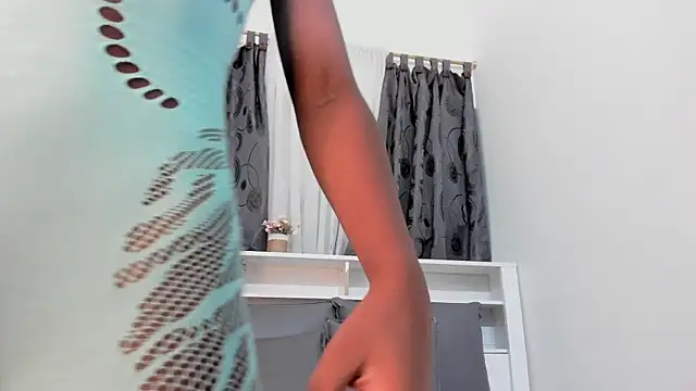 Mistt Mia online show from October 20, 7:17 pm