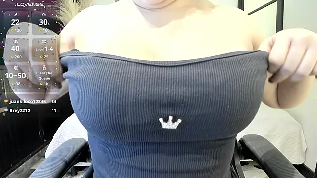 SamaraAnders  online show from May 5, 5:54 am