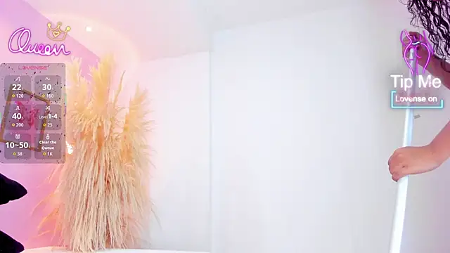 SunnyGilmoree online show from March 29, 8:41 pm