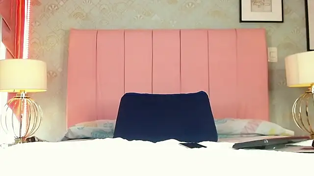 novaross online show from September 19, 9:03 pm