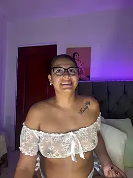 ema zoe online show from May 16, 2:03 am