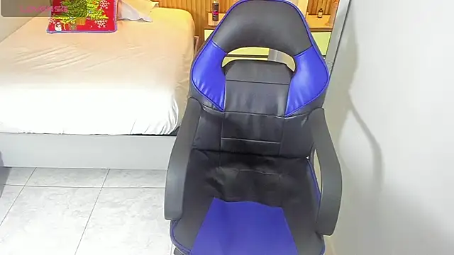 ALISSON BARKER online show from December 16, 12:22 pm