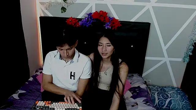 COZY7COUPLE online show from October 2, 12:04 am
