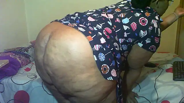 XXXBBMWCAROL online show from September 23, 6:11 am