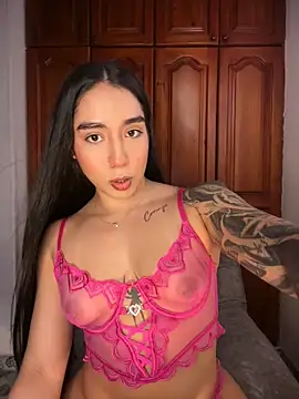 KaditaNavarro online show from May 26, 11:59 pm