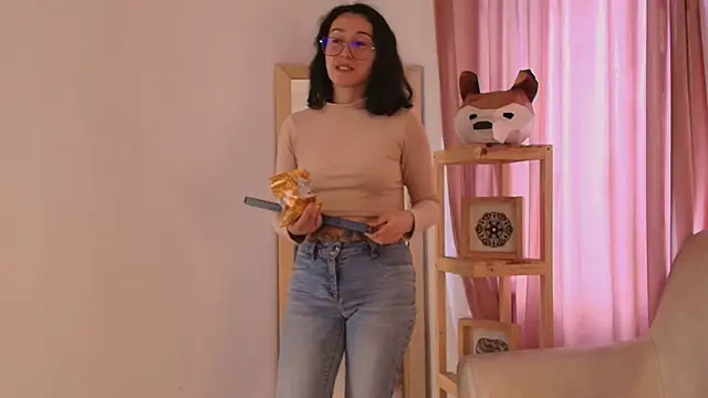 Ginevra esposito online show from May 12, 4:13 pm