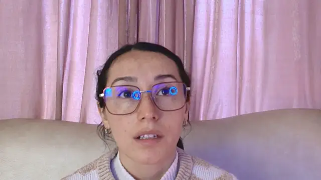 Ginevra esposito online show from April 7, 12:40 pm