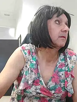 Emily de Carla online show from May 5, 4:10 pm
