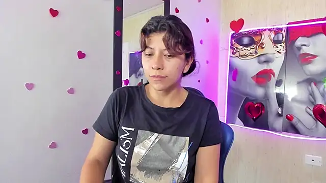 Raven Rouge  online show from May 19, 12:34 pm