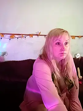 XHelenaX90 online show from November 13, 8:08 pm