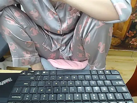 Lamoon 2k online show from October 24, 2:07 am