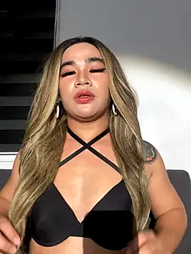 Snapshot of Malia_Nicole chatting on October 13, 1:58 pm Malia Nicole online show from October 13, 1:58 pm