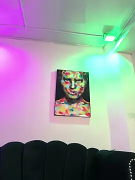 Vale Walker online show from January 18, 4:31 am