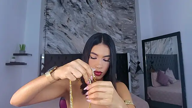 kitty collins  online show from May 5, 12:19 pm