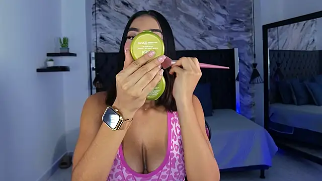 kitty collins  online show from May 25, 11:53 am