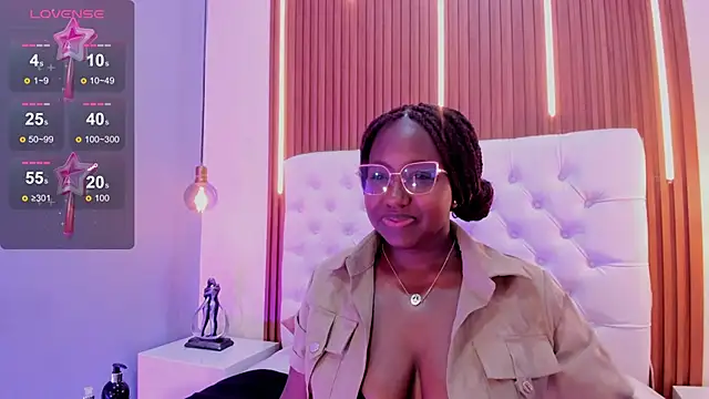 Oshun Evans online show from September 13, 3:36 am