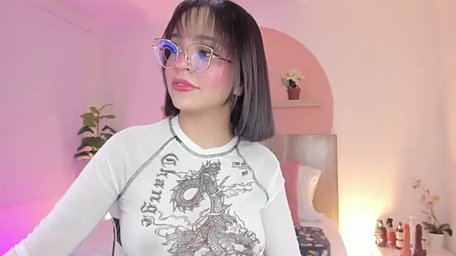 Clara Luu online show from March 20, 2:49 am