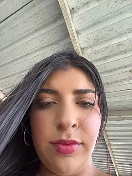 Isaa-Sweet online show from May 6, 4:22 pm