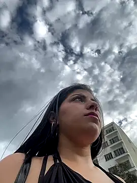 Isaa-Sweet online show from October 17, 9:18 pm