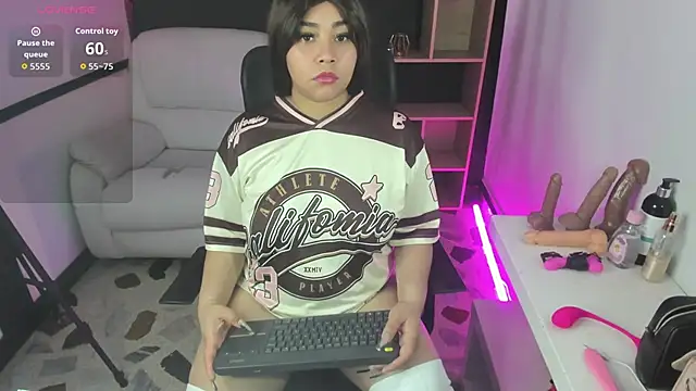 ThaliaBrooks  online show from October 27, 6:09 am