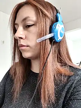 AlanaDesire online show from November 5, 4:12 pm